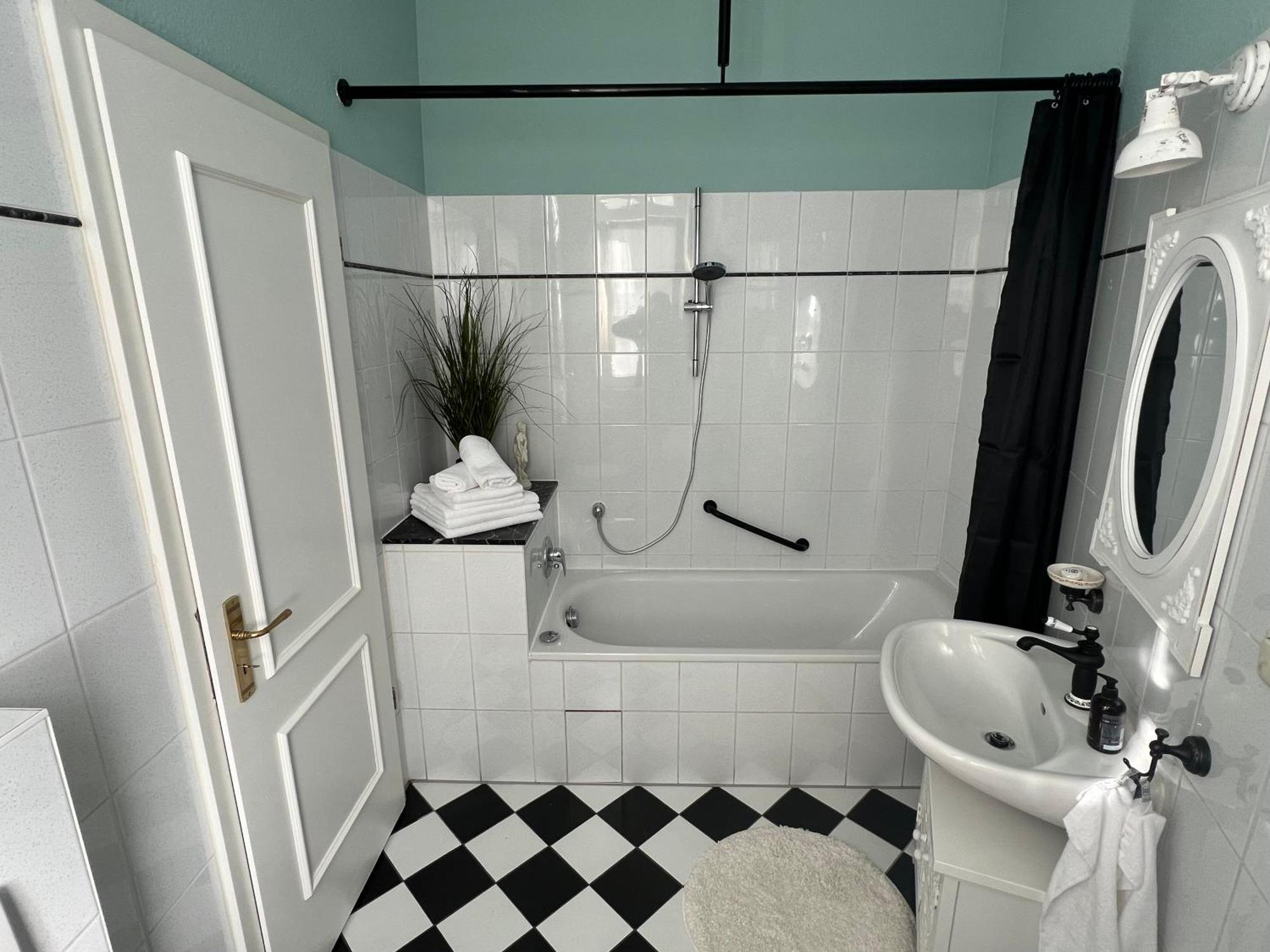 Exklusive 2 Zimmerwohnung Im Nostalgischen Stil Nahe Der Limburger Altstadt ลิมบวร์ก อัน แดร์ ลาน ภายนอก รูปภาพ