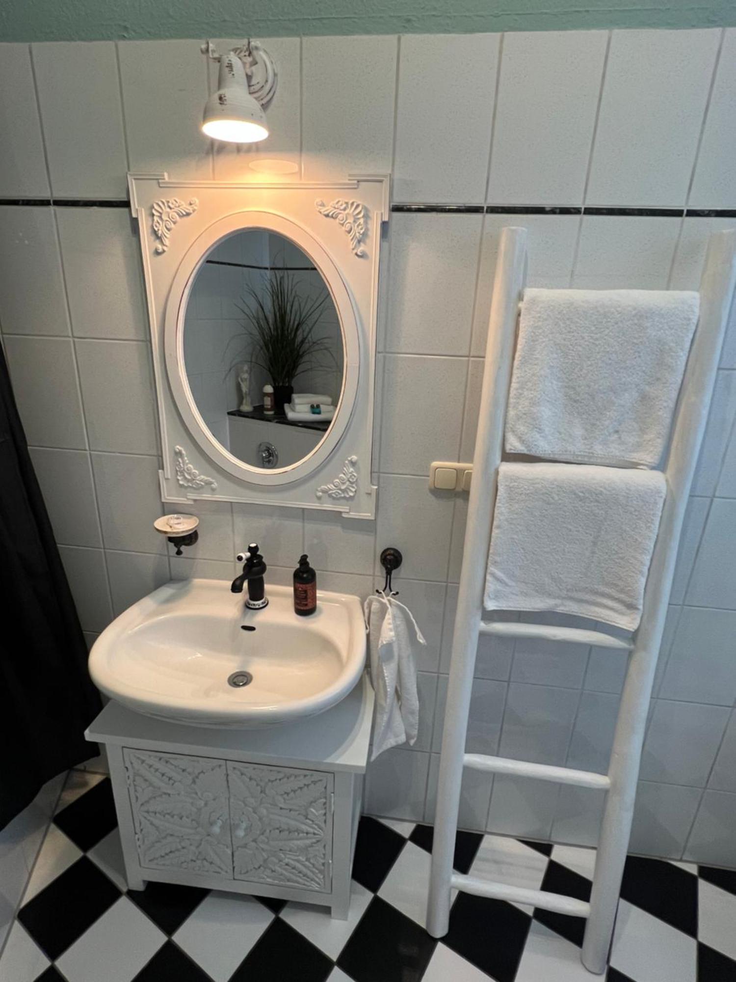 Exklusive 2 Zimmerwohnung Im Nostalgischen Stil Nahe Der Limburger Altstadt ลิมบวร์ก อัน แดร์ ลาน ภายนอก รูปภาพ